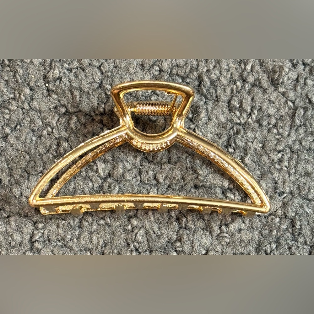 Gold Metal Hair Claw Butterfly Clip 3” New